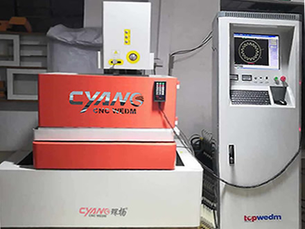 中走絲廠家資訊：中走絲線切割機床自動化、智能化及信息化